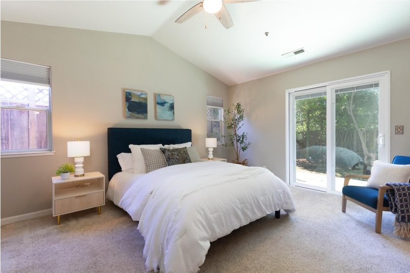 Tucked away on a quiet private cul-de-sac in the heart of Live - photo 17