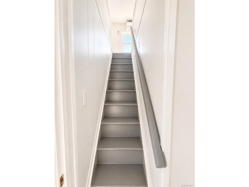 Welcome to this charming single-family home featuring a spacious - photo 20