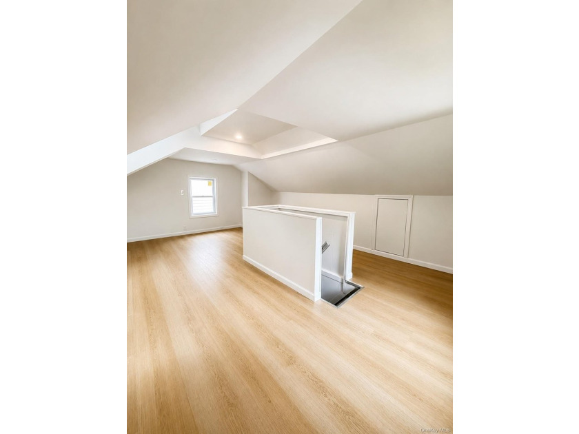 Welcome to this charming single-family home featuring a spacious - photo 21