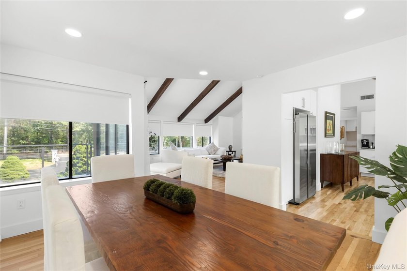 Thoughtfully renovated Southampton property set behind an - photo 7