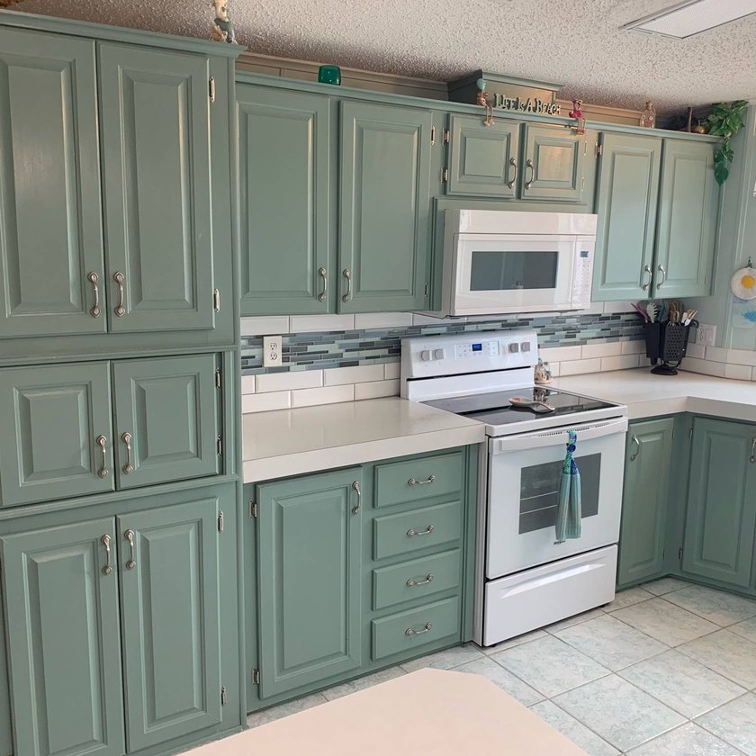 PRICE IMPROVEMENT!!! Beautifully Furnished 2 Bedroom, 2 Bath - photo 12