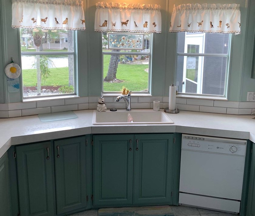 PRICE IMPROVEMENT!!! Beautifully Furnished 2 Bedroom, 2 Bath - photo 14