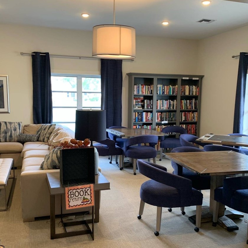 PRICE IMPROVEMENT!!! Beautifully Furnished 2 Bedroom, 2 Bath - photo 45