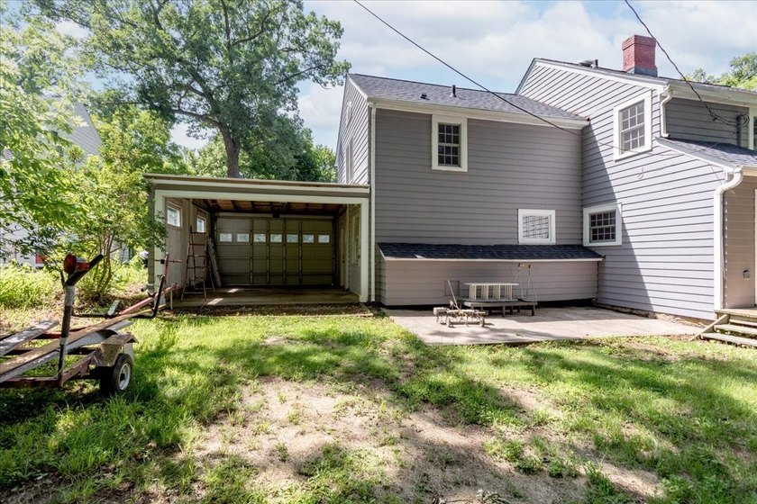 Grand Two-Story Home in Desirable Oakwood Heights! Welcome home - photo 43