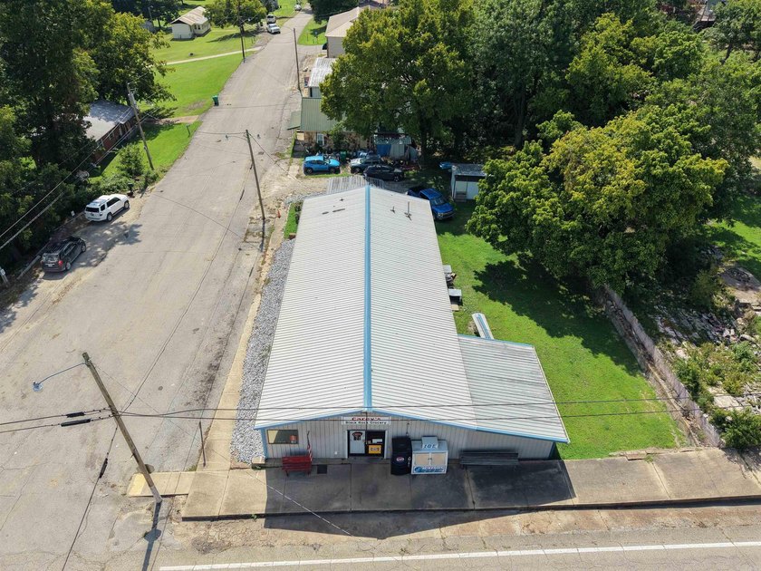 Rare opportunity in Black Rock, AR! This lovingly operated - photo 4