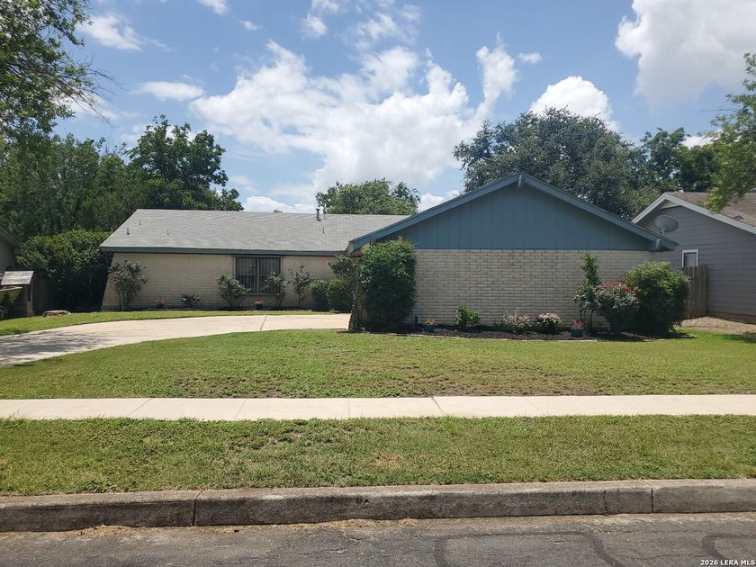 Welcome to 5018 Las Campanas St in San Antonio's Valencia - photo 33