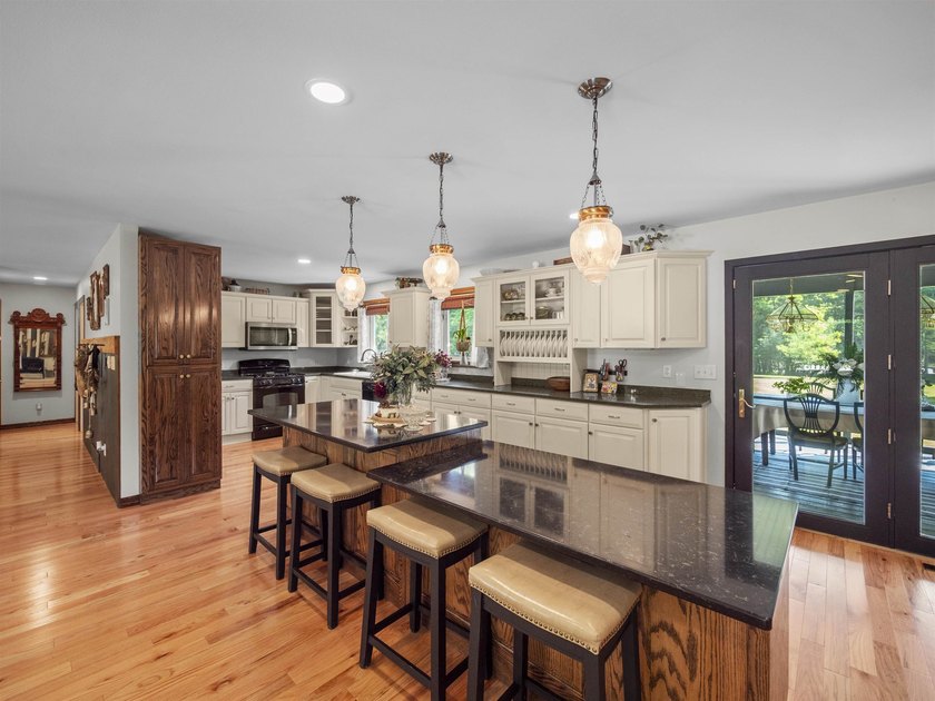Experience peaceful country living in this beautifully updated - photo 4