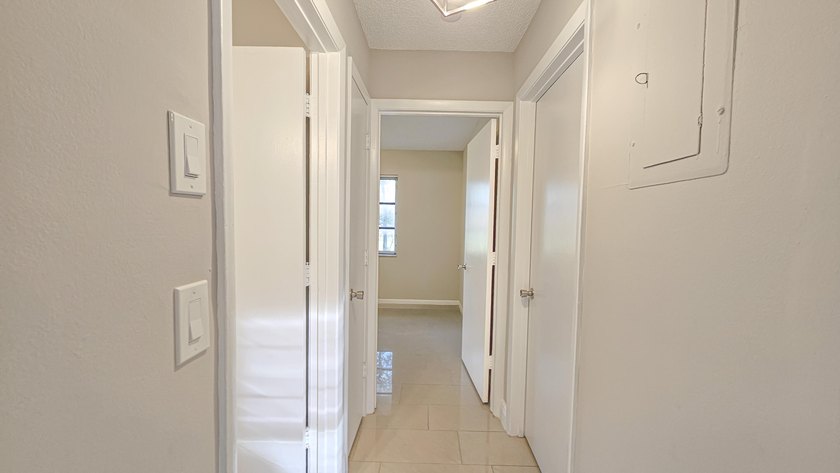 Investor-Friendly Lakefront Opportunity With No Rental - photo 6