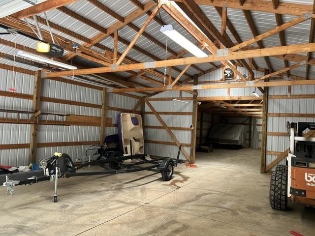 Rare opportunity to get over 600 ft of water frontage and 8 .5 - photo 10