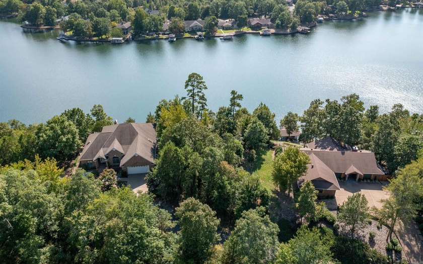 Wonderful lake and vista views from this Lake Balboa lot. Build - photo 8