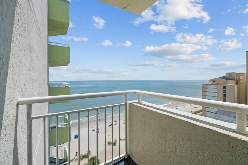 Beautiful TRUE 1-bedroom, 1-bath oceanfront condo in the highly - photo 14