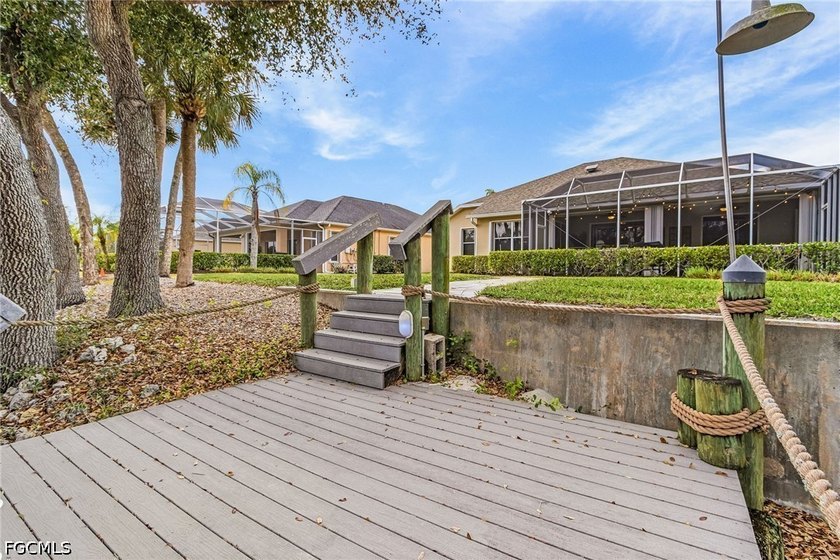 Rare find! GULF ACCESS canal, private DOCK, covered 10000 lb - photo 4