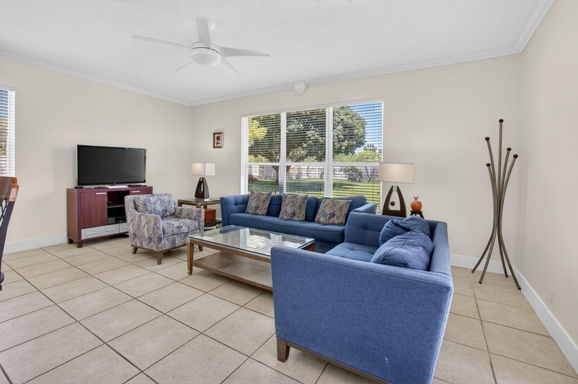 Rare 5-Bed, 3-Bath Cul-de-Sac Trophy Estate in the highly - photo 10