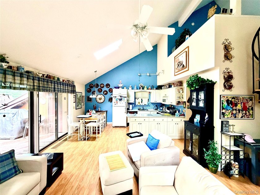 Nestled within the sought-after Greentree community, this - photo 3