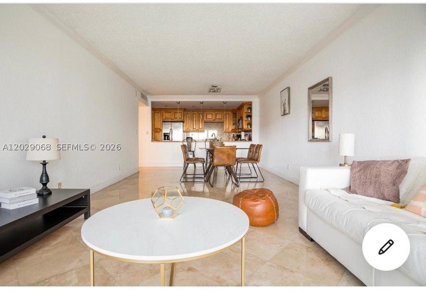 Beautiful 1 bed and one and a half bath, upgraded unit , Awesome - photo 6