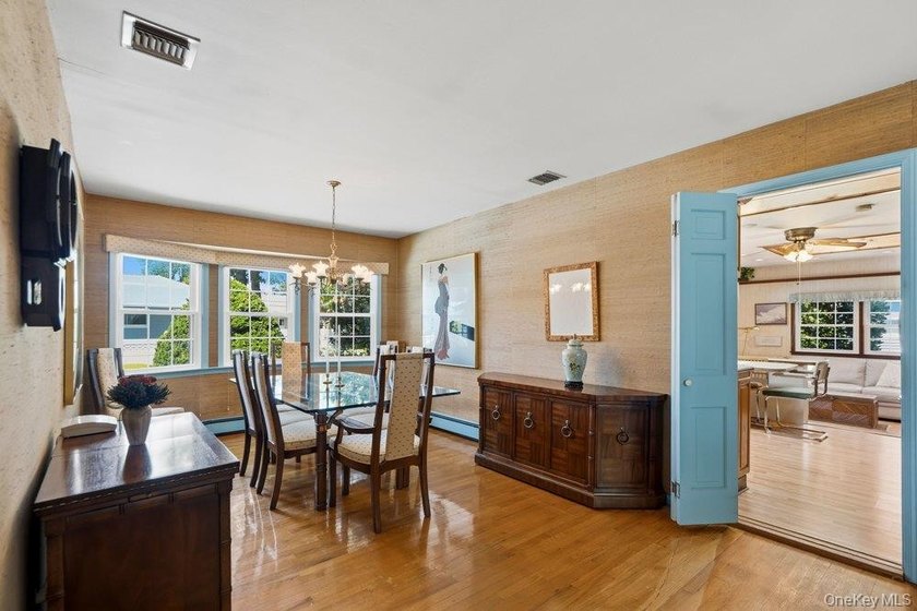 Don't Miss this Spacious Ranch with Nice Entrance Seating Area - photo 6