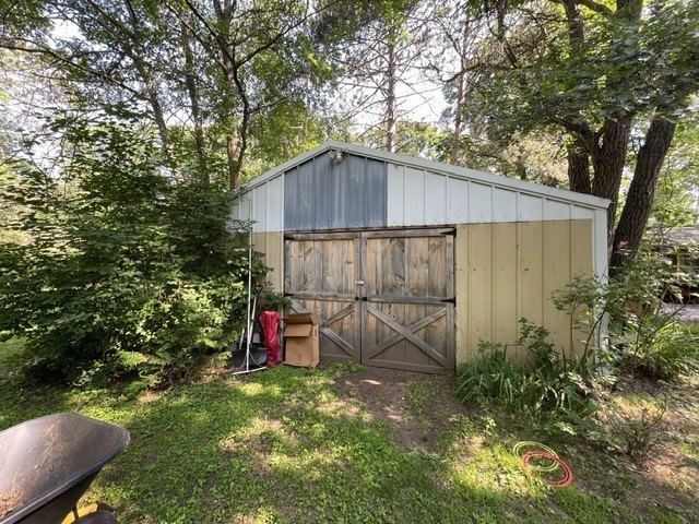 Escape to the Northwoods with this charming 2-bedroom, 1-bath - photo 19