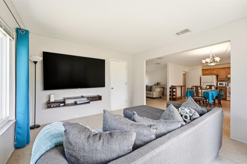 Bright and airy 3-bedroom, 2 full bath home situated on a rare - photo 19