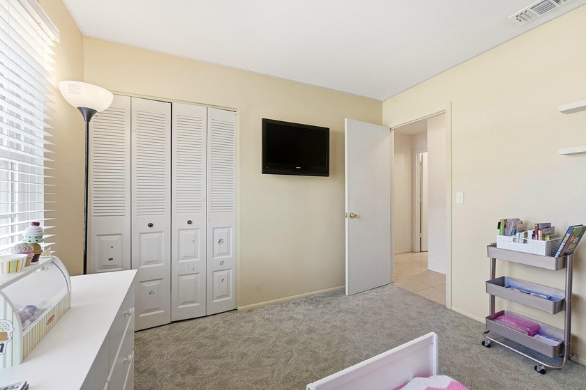 Bright and airy 3-bedroom, 2 full bath home situated on a rare - photo 27
