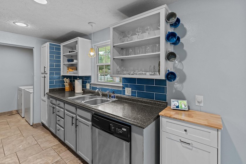 Welcome to 2607 E Cragmont Street. This charming 3-bedroom, 1 - photo 8