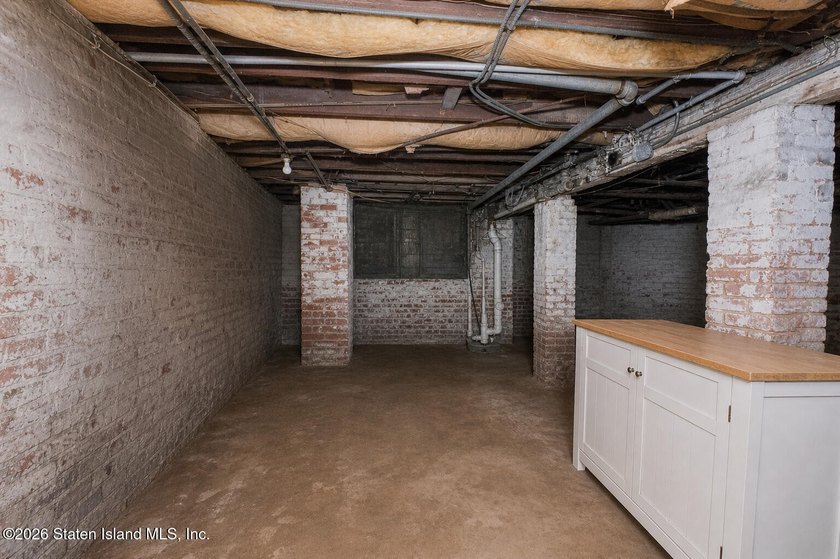 Offered for the first time in more than half a century, this - photo 38
