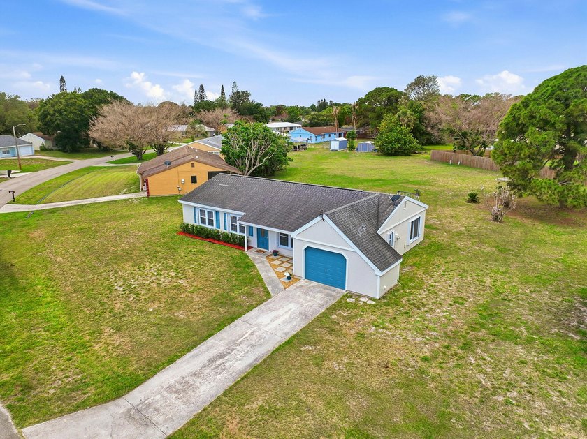 Bright and airy 3-bedroom, 2 full bath home situated on a rare - photo 39