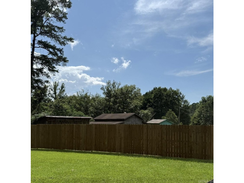 This 2 BR 1.5 Bath fixer upper is a nice 2 acre rural property - photo 5