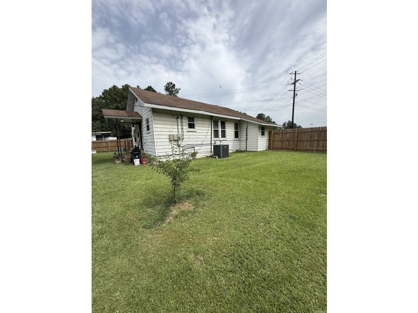 This 2 BR 1.5 Bath fixer upper is a nice 2 acre rural property - photo 9