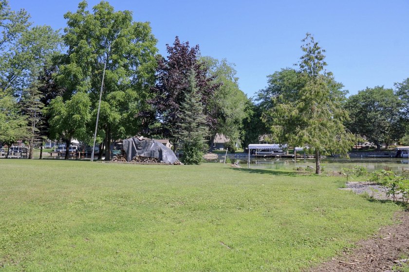 Exclusions: seller personal property. Utilities at - photo 4