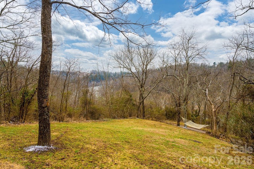 Hand-Hewn Craftsmanship. River Views. A True Mountain Escape - photo 32