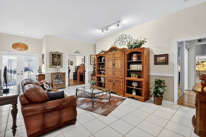 Owner offering up to $5,000 toward closing costs for this - photo 34