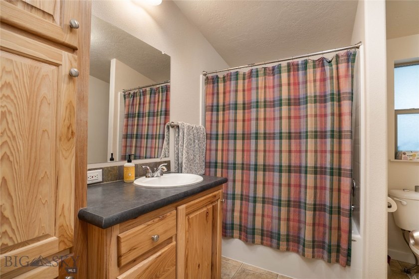 Located twelve miles from downtown Bozeman, this rare +/-30-acre - photo 30