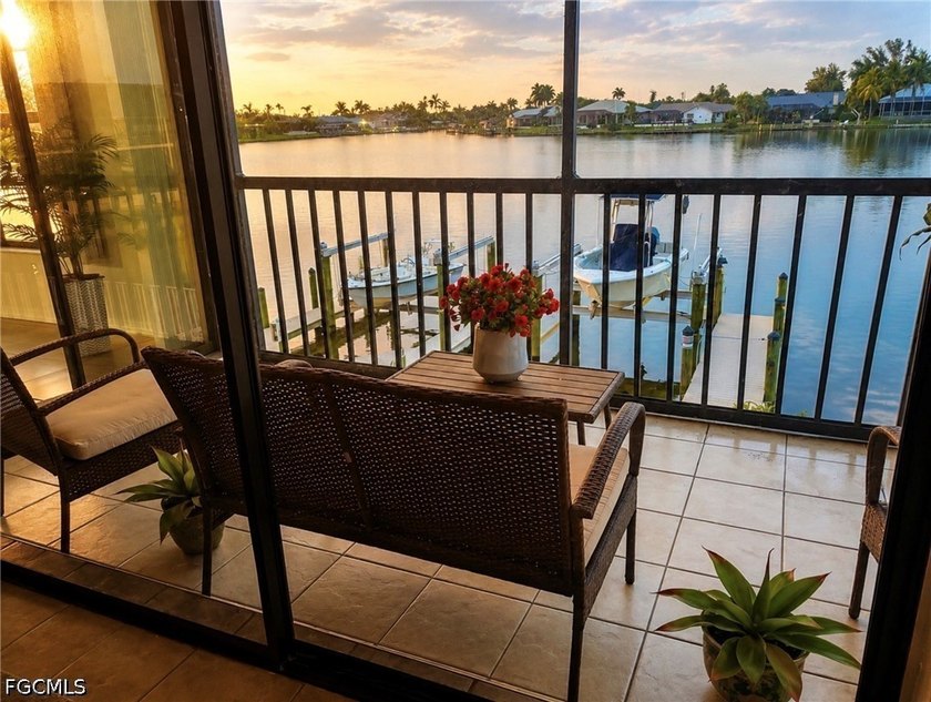Live the Florida lifestyle in this beautifully maintained - photo 5