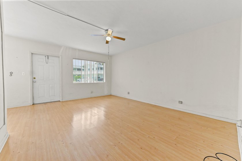 Welcome to your own slice of South Florida charm at 1950 Lake - photo 4