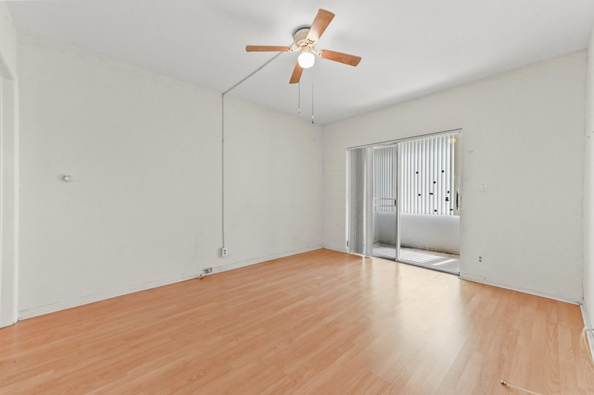 Welcome to your own slice of South Florida charm at 1950 Lake - photo 9