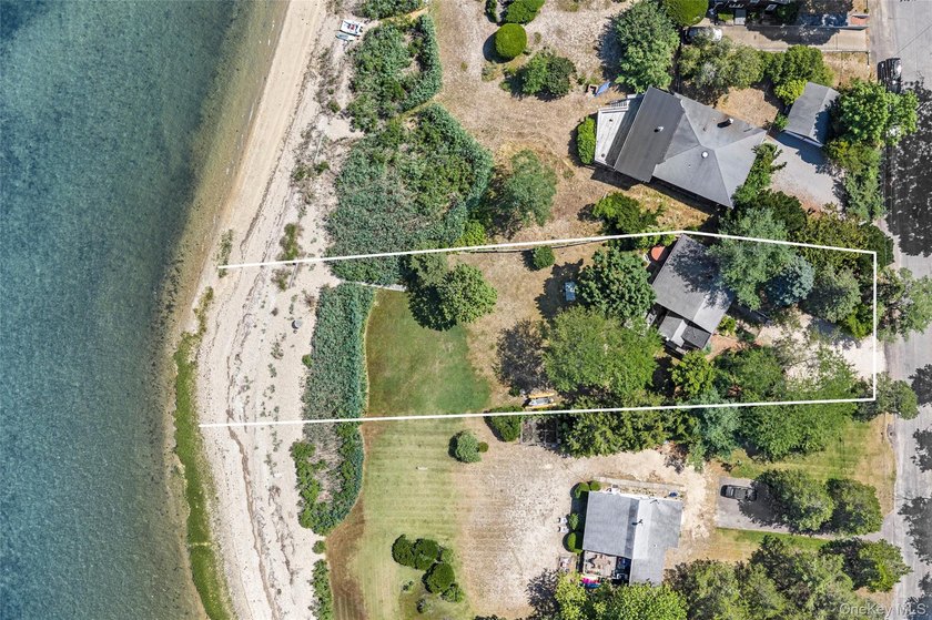 Enjoy breathtaking western-facing views across Three Mile Harbor - photo 20