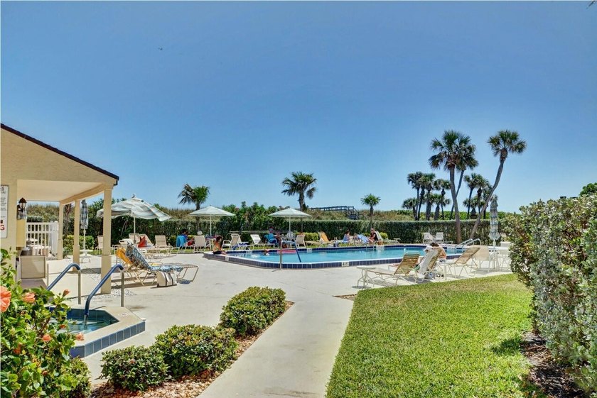 OCEAN VIEWS! Beautiful 2 bedroom 2 bath &amp; 1 car garage at - photo 20