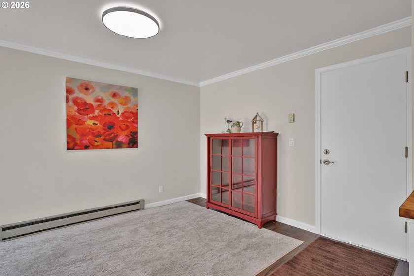 Charming remodeled 3-bedroom home conveniently located just 1/2 - photo 16