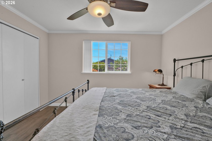 Charming remodeled 3-bedroom home conveniently located just 1/2 - photo 20