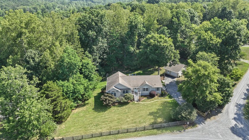 Enjoy this beautiful lake access home with a 2.18 acre park like - photo 2