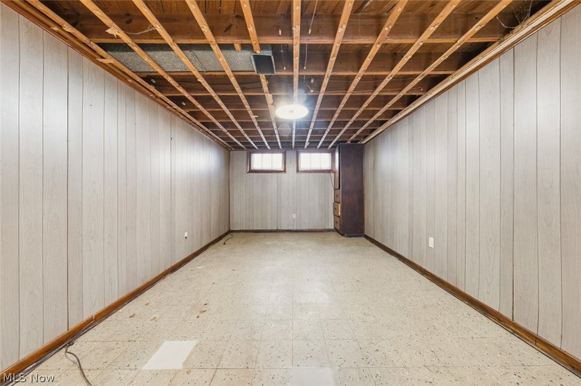 A unique opportunity to transform this lovely 3-bedroom Euclid - photo 28