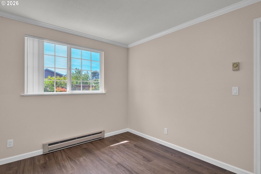 Charming remodeled 3-bedroom home conveniently located just 1/2 - photo 29