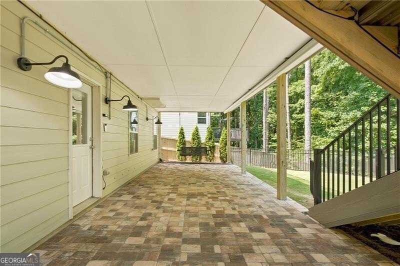 There are so many exceptional features throughout this - photo 48