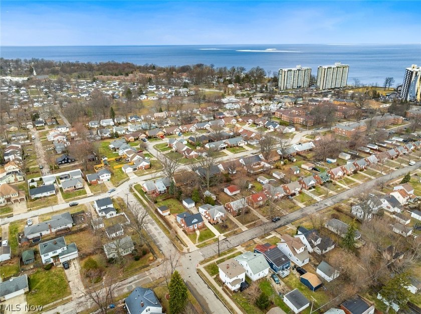A unique opportunity to transform this lovely 3-bedroom Euclid - photo 49