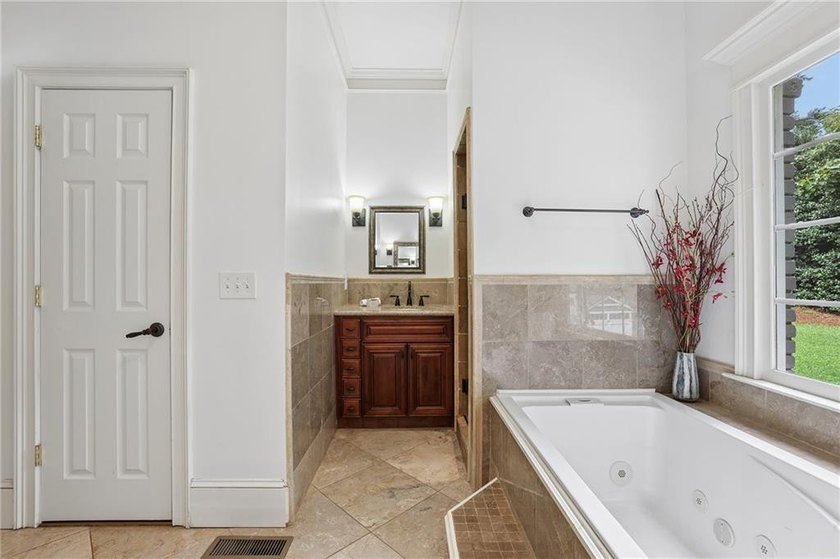 Tucked away in a great family neighborhood, this solid, handsome - photo 17
