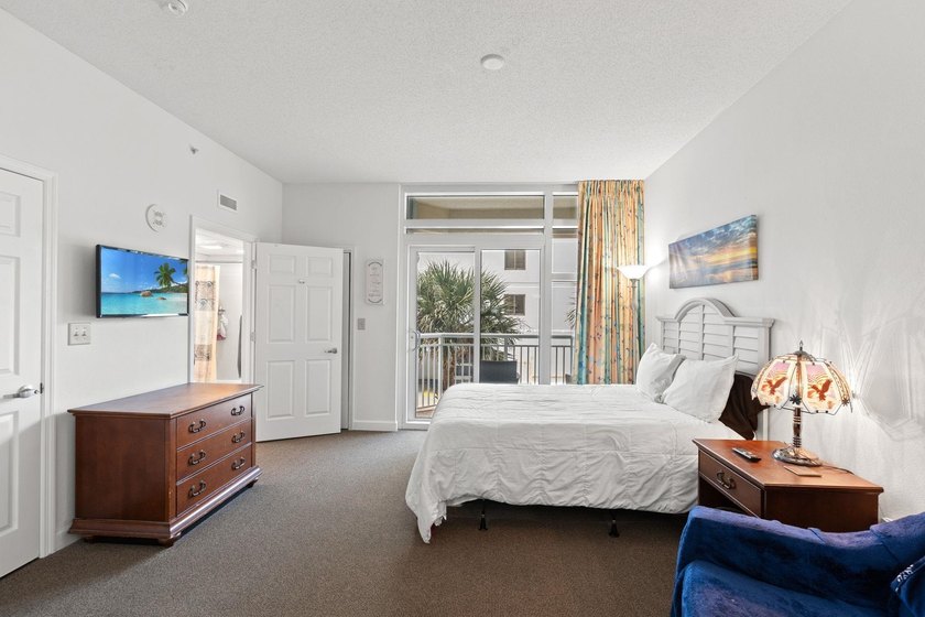 This unit is a beautiful first-floor, two-bedroom, and - photo 18