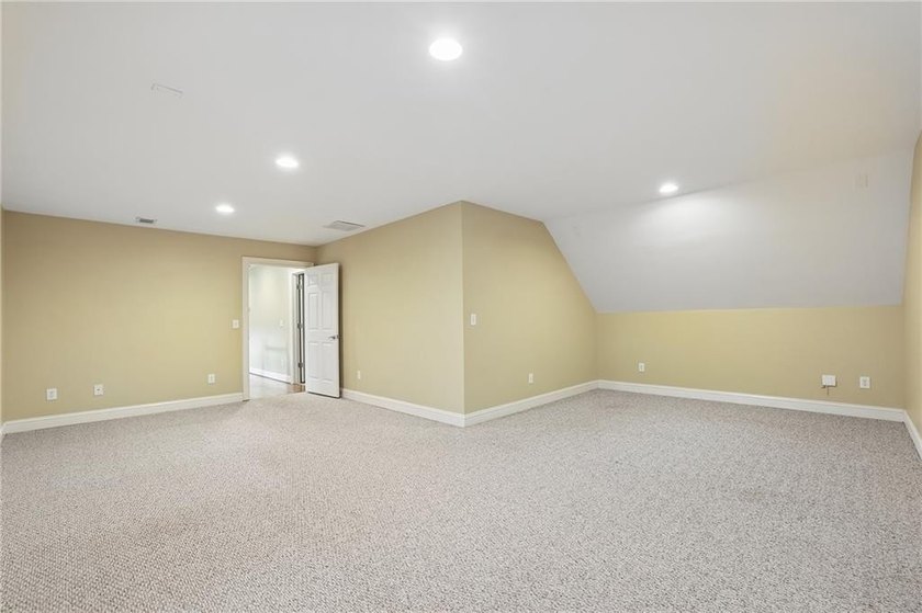 Tucked away in a great family neighborhood, this solid, handsome - photo 36