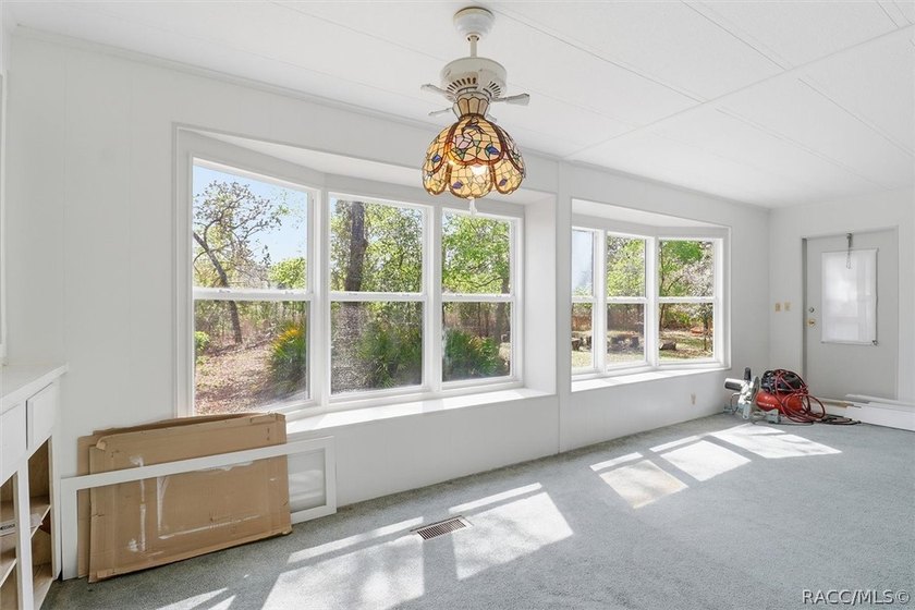 Spacious and unique property offering exceptional living space - photo 36