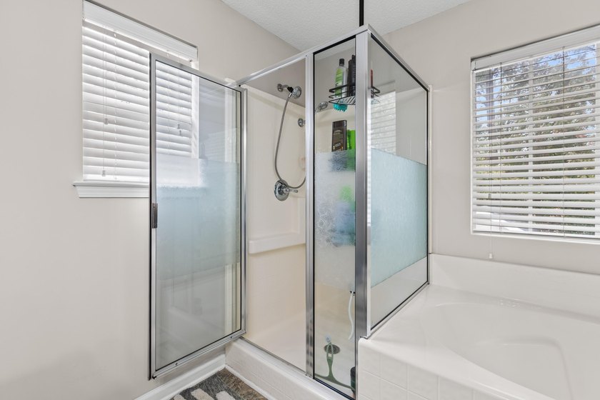 Spacious 4BR/2.5BA home in Park Hill Place offering nearly 2,400 - photo 8