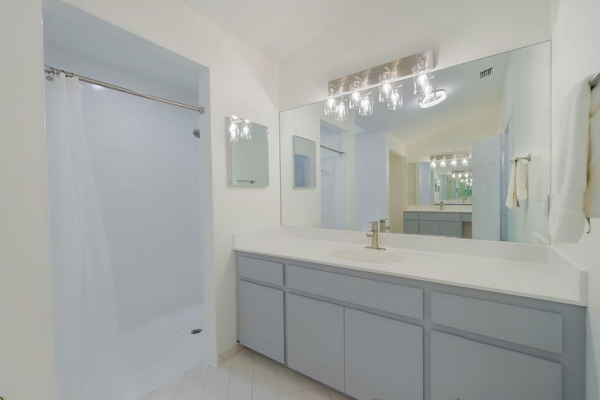 Gracefully situated on a quiet cul-de-sac within the exclusive - photo 19